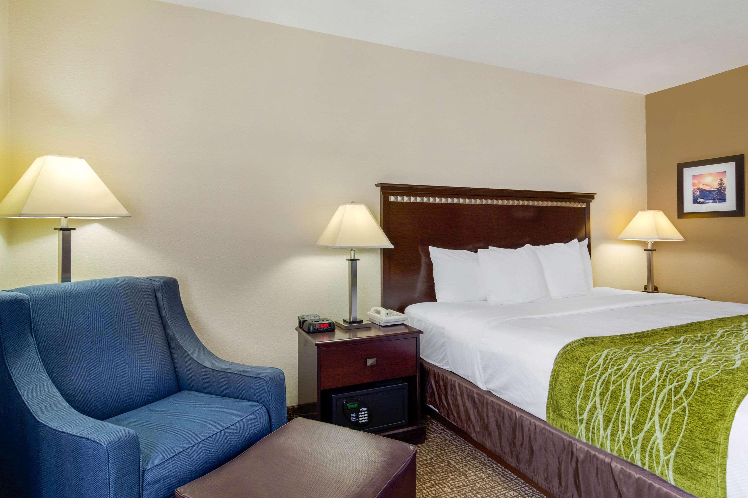Comfort Inn & Suites Greeley Exteriér fotografie