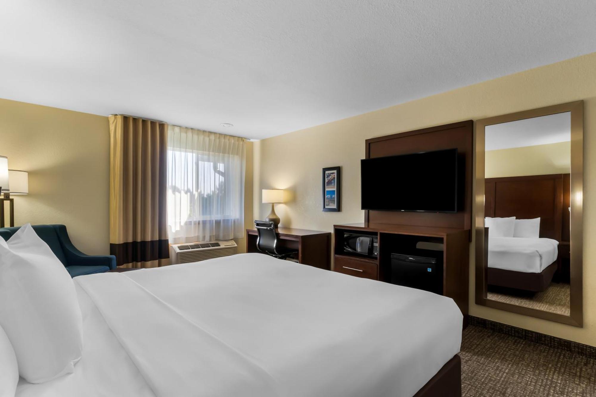 Comfort Inn & Suites Greeley Exteriér fotografie
